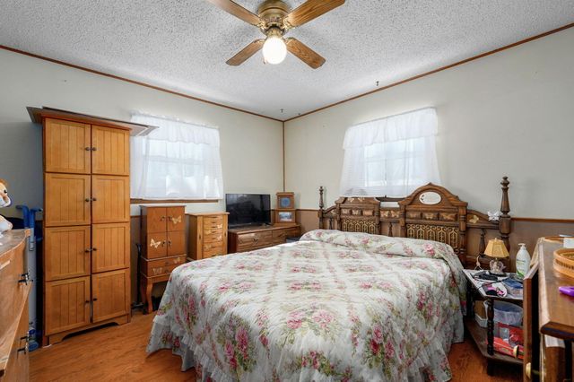 667 W Elm Street, Aurora, MO 65605