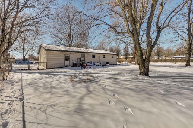 667 W Elm Street, Aurora, MO 65605