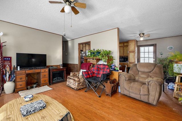 667 W Elm Street, Aurora, MO 65605