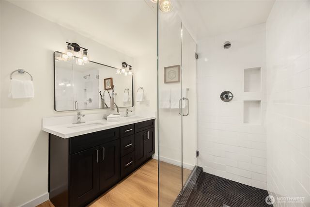 5040 35th Avenue SW, Seattle, WA 98126
