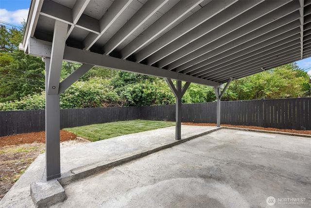 5040 35th Avenue SW, Seattle, WA 98126