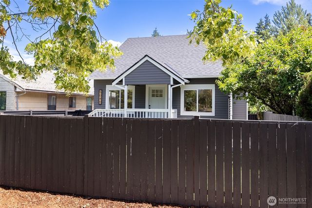 5040 35th Avenue SW, Seattle, WA 98126