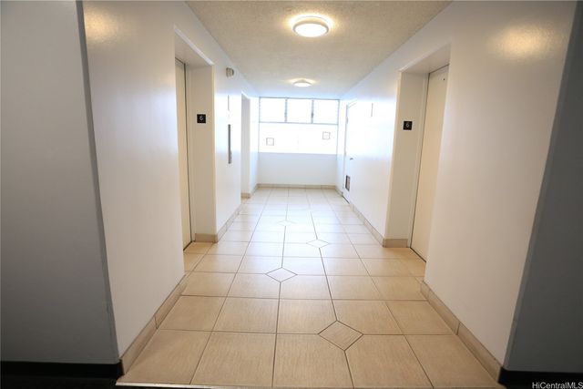 1560 Kanunu Street 613, Honolulu, HI 96814