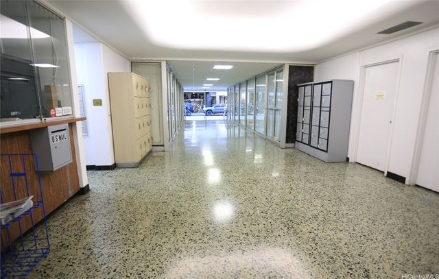 1560 Kanunu Street 613, Honolulu, HI 96814