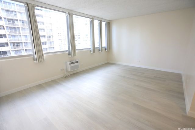 1560 Kanunu Street 613, Honolulu, HI 96814