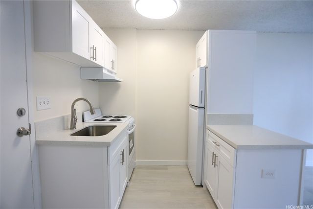 1560 Kanunu Street 613, Honolulu, HI 96814