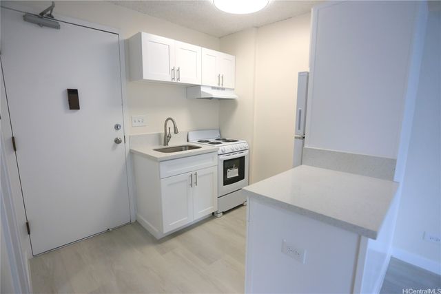 1560 Kanunu Street 613, Honolulu, HI 96814