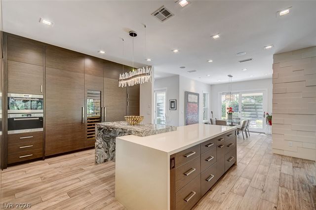 11827 Oakland Hills Drive, Las Vegas, NV 89141