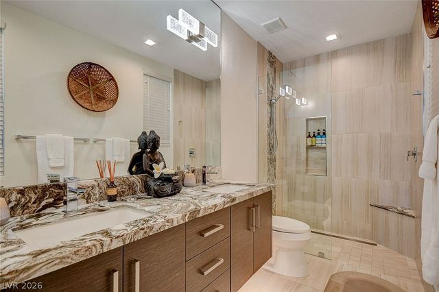 11827 Oakland Hills Drive, Las Vegas, NV 89141