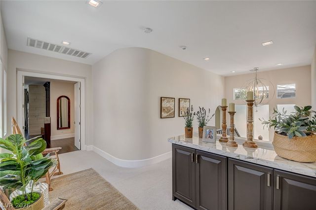 11827 Oakland Hills Drive, Las Vegas, NV 89141