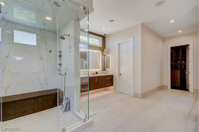 11827 Oakland Hills Drive, Las Vegas, NV 89141