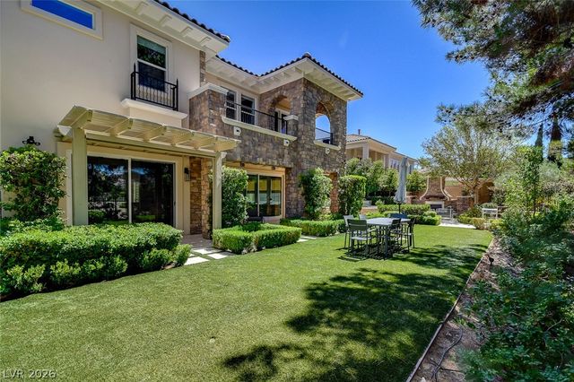 11827 Oakland Hills Drive, Las Vegas, NV 89141