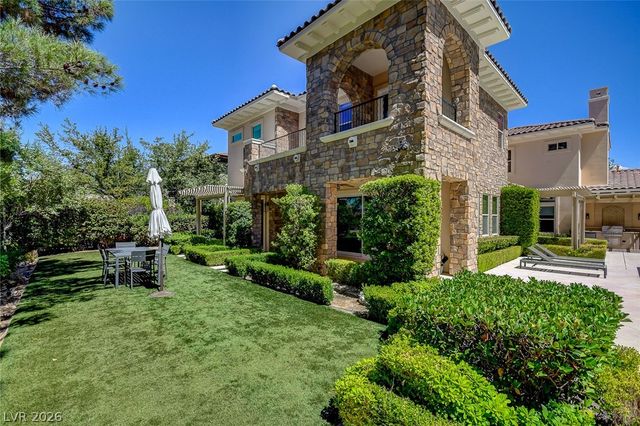 11827 Oakland Hills Drive, Las Vegas, NV 89141