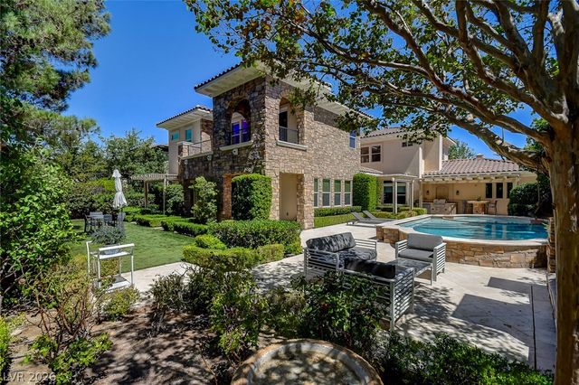 11827 Oakland Hills Drive, Las Vegas, NV 89141