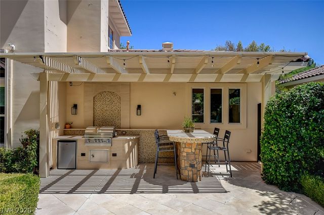 11827 Oakland Hills Drive, Las Vegas, NV 89141