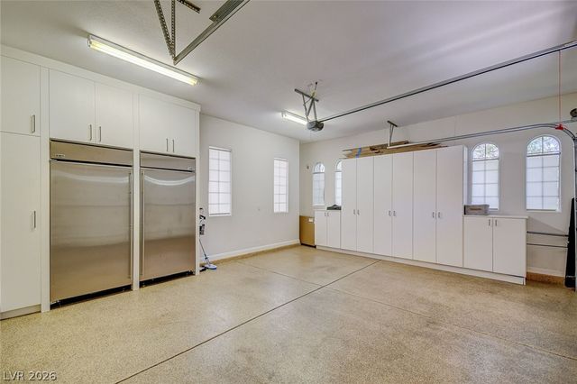 11827 Oakland Hills Drive, Las Vegas, NV 89141