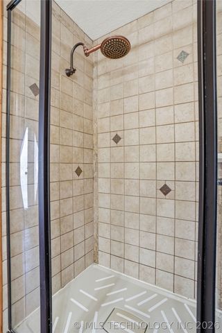 1607 Kingsway Street, Sapulpa, OK 74066