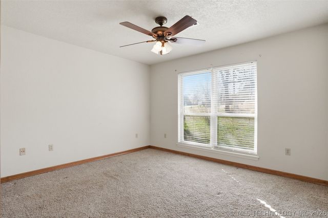 1607 Kingsway Street, Sapulpa, OK 74066