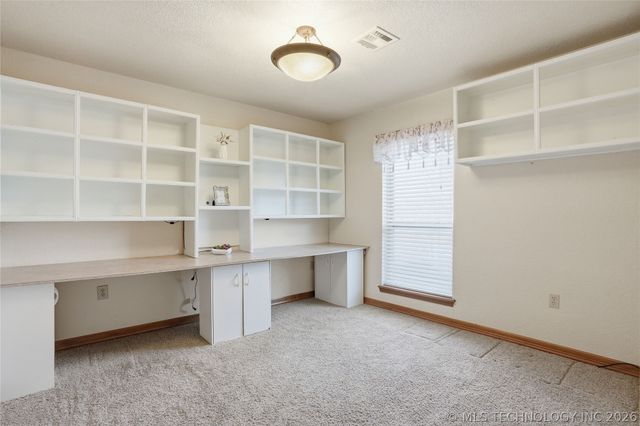 1607 Kingsway Street, Sapulpa, OK 74066