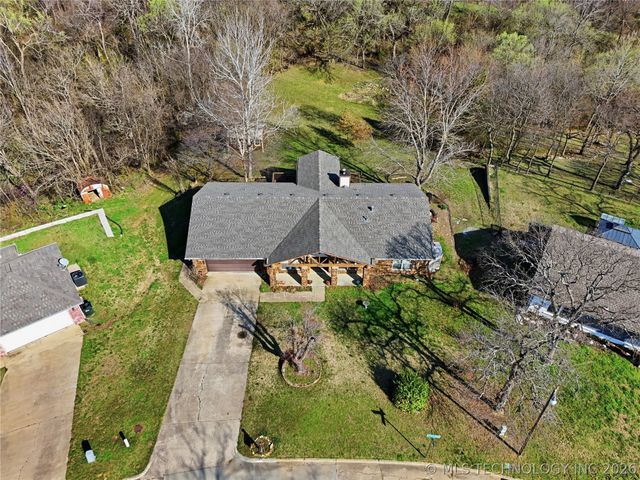 1607 Kingsway Street, Sapulpa, OK 74066