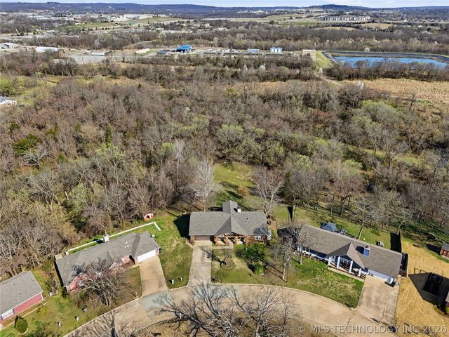 1607 Kingsway Street, Sapulpa, OK 74066