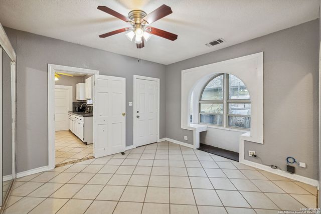 937 Culebra, San Antonio, TX 78201