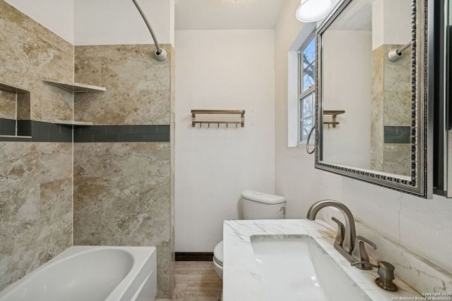 937 Culebra, San Antonio, TX 78201