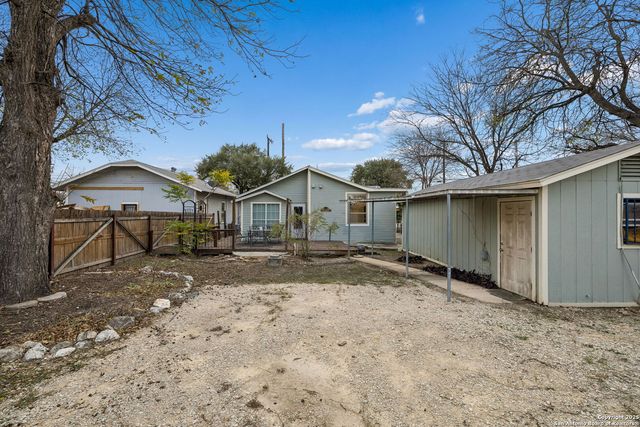 937 Culebra, San Antonio, TX 78201