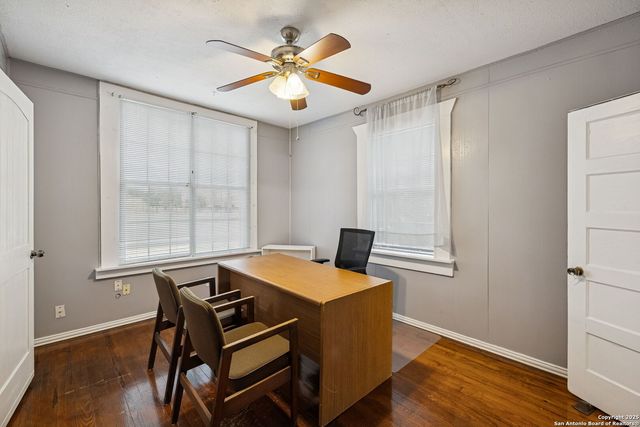 937 Culebra, San Antonio, TX 78201