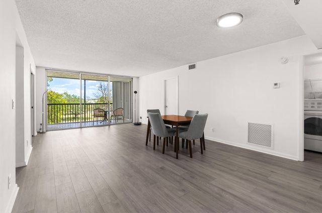 5260 NW 2nd Avenue 407, Boca Raton, FL 33487