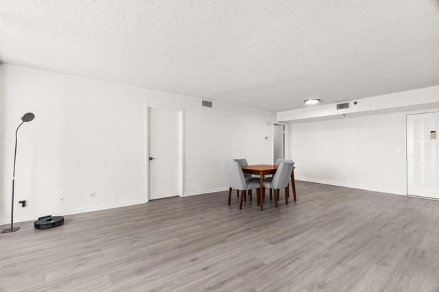 5260 NW 2nd Avenue 407, Boca Raton, FL 33487