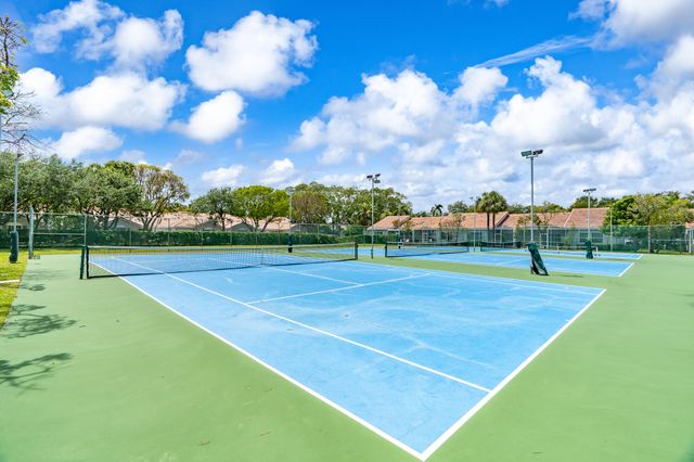 5260 NW 2nd Avenue 407, Boca Raton, FL 33487