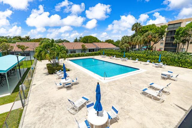 5260 NW 2nd Avenue 407, Boca Raton, FL 33487