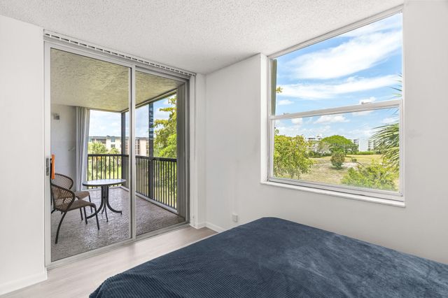 5260 NW 2nd Avenue 407, Boca Raton, FL 33487