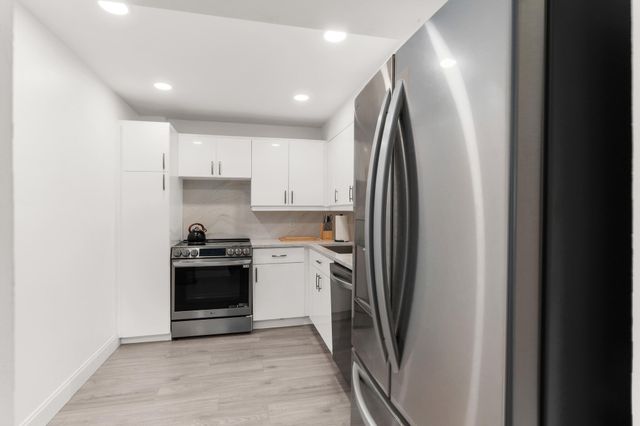 5260 NW 2nd Avenue 407, Boca Raton, FL 33487