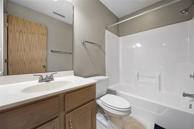 4960 Lucore Road, Marion, IA 52302