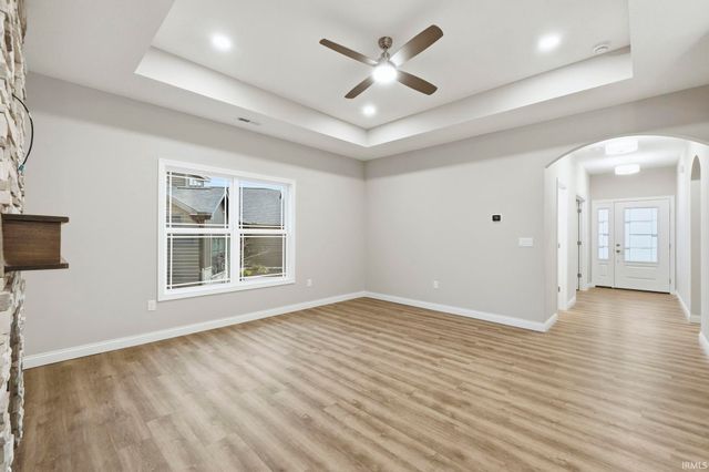 1925 Mud Creek, West Lafayette, IN 47906