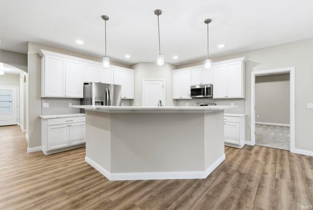 1925 Mud Creek, West Lafayette, IN 47906