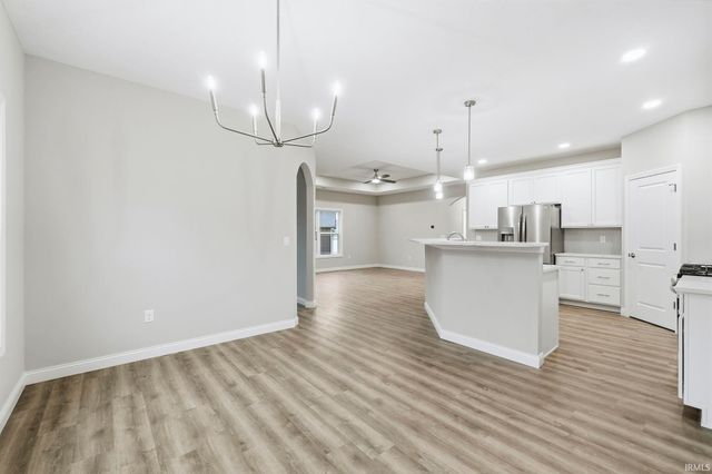 1925 Mud Creek, West Lafayette, IN 47906