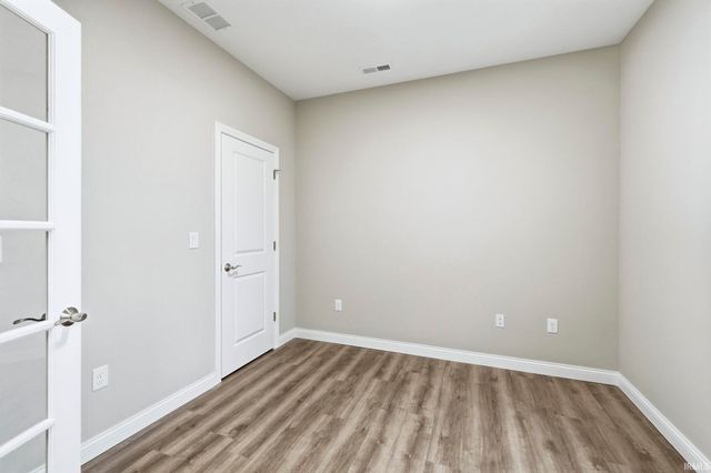 1925 Mud Creek, West Lafayette, IN 47906