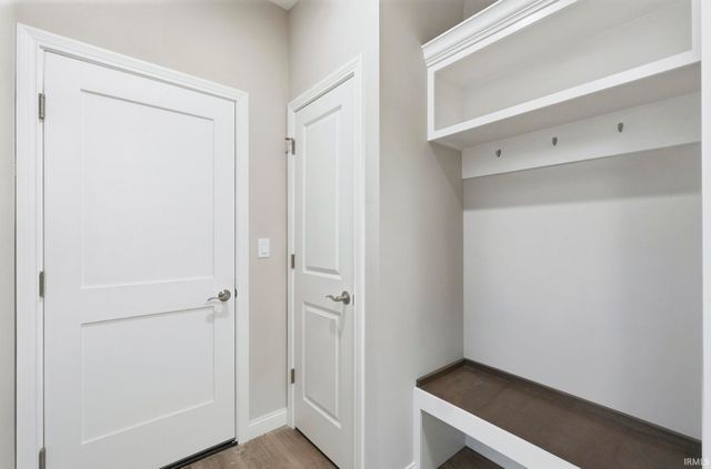 1925 Mud Creek, West Lafayette, IN 47906