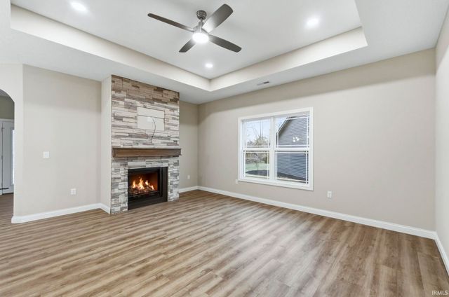 1925 Mud Creek, West Lafayette, IN 47906