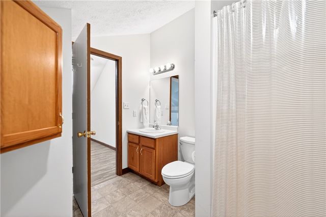 1481 Greenbriar Ct, South Park, PA 15129