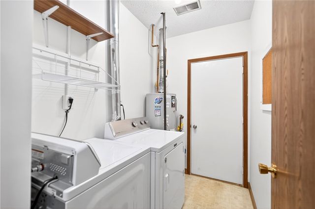 1481 Greenbriar Ct, South Park, PA 15129