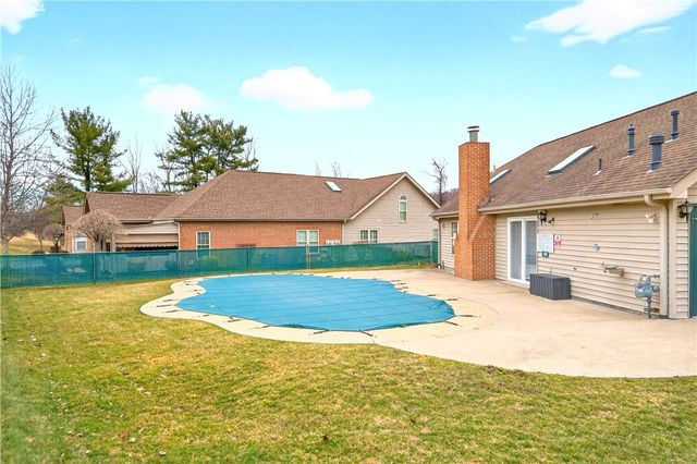 1481 Greenbriar Ct, South Park, PA 15129