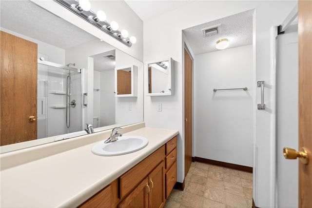 1481 Greenbriar Ct, South Park, PA 15129