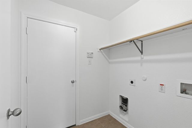 1613 Grassy View Drive, Fort Worth, TX 76177