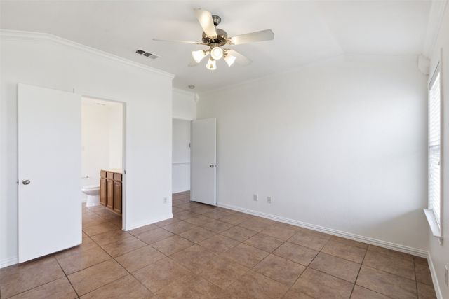 1613 Grassy View Drive, Fort Worth, TX 76177