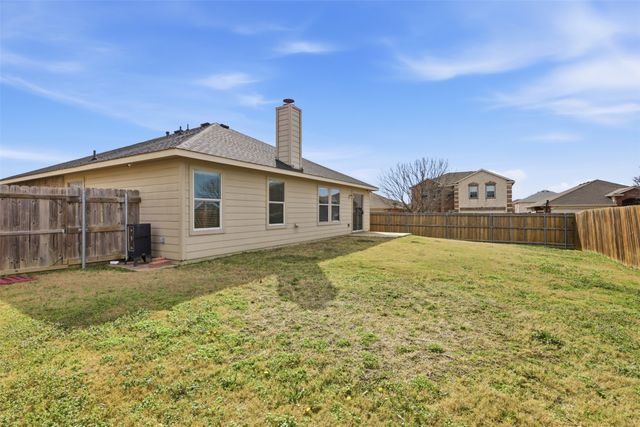 1613 Grassy View Drive, Fort Worth, TX 76177