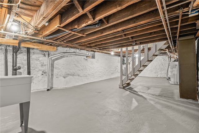 107 John St, Mt Oliver, PA 15210